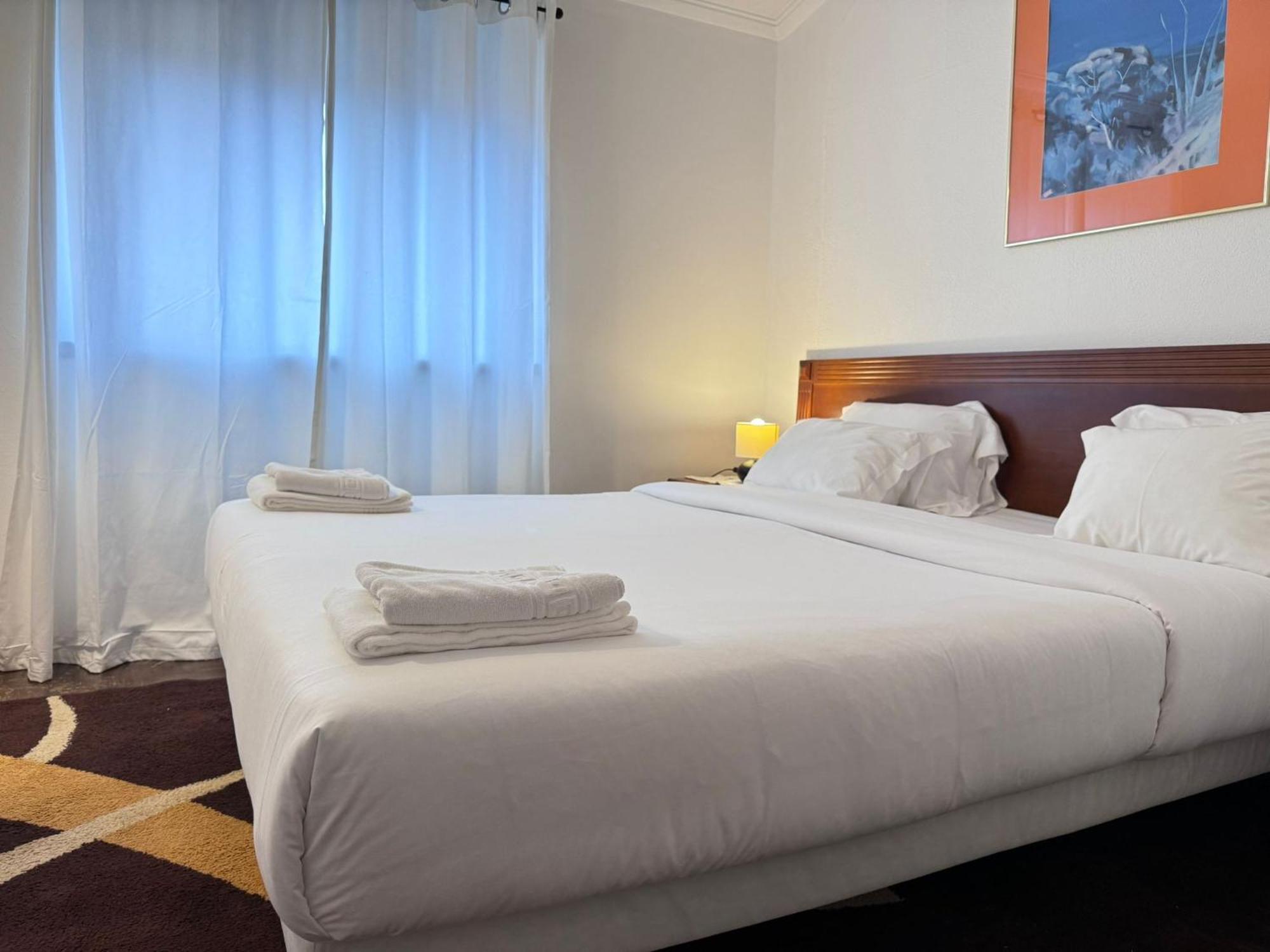 The Pearl - Cascais Guest House - City & Beach Екстериор снимка